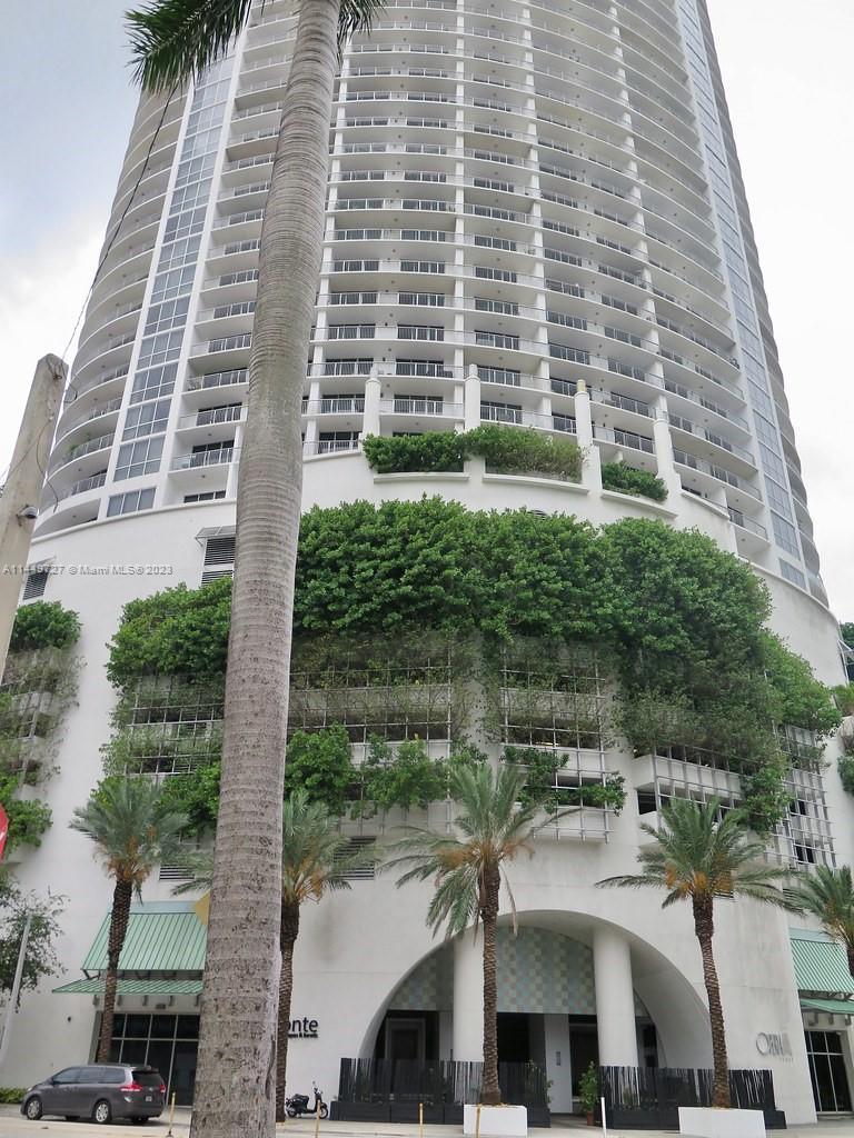 Photo of 1750 N Bayshore Dr #2215 in Miami, FL