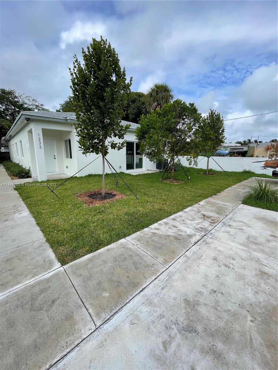 Photo of 920 NW 81st St in Miami, FL