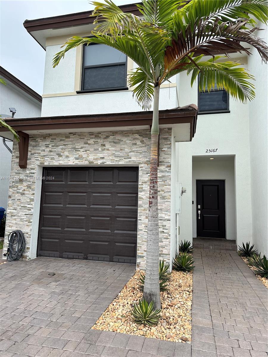 Photo of 25167 SW 108th Ct in Homestead, FL