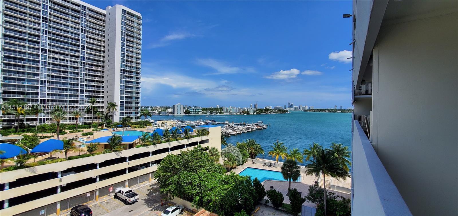 Spacious 1 Bed/1Bath with beautiful intracoastal views and an ample balcony. Great location, close t