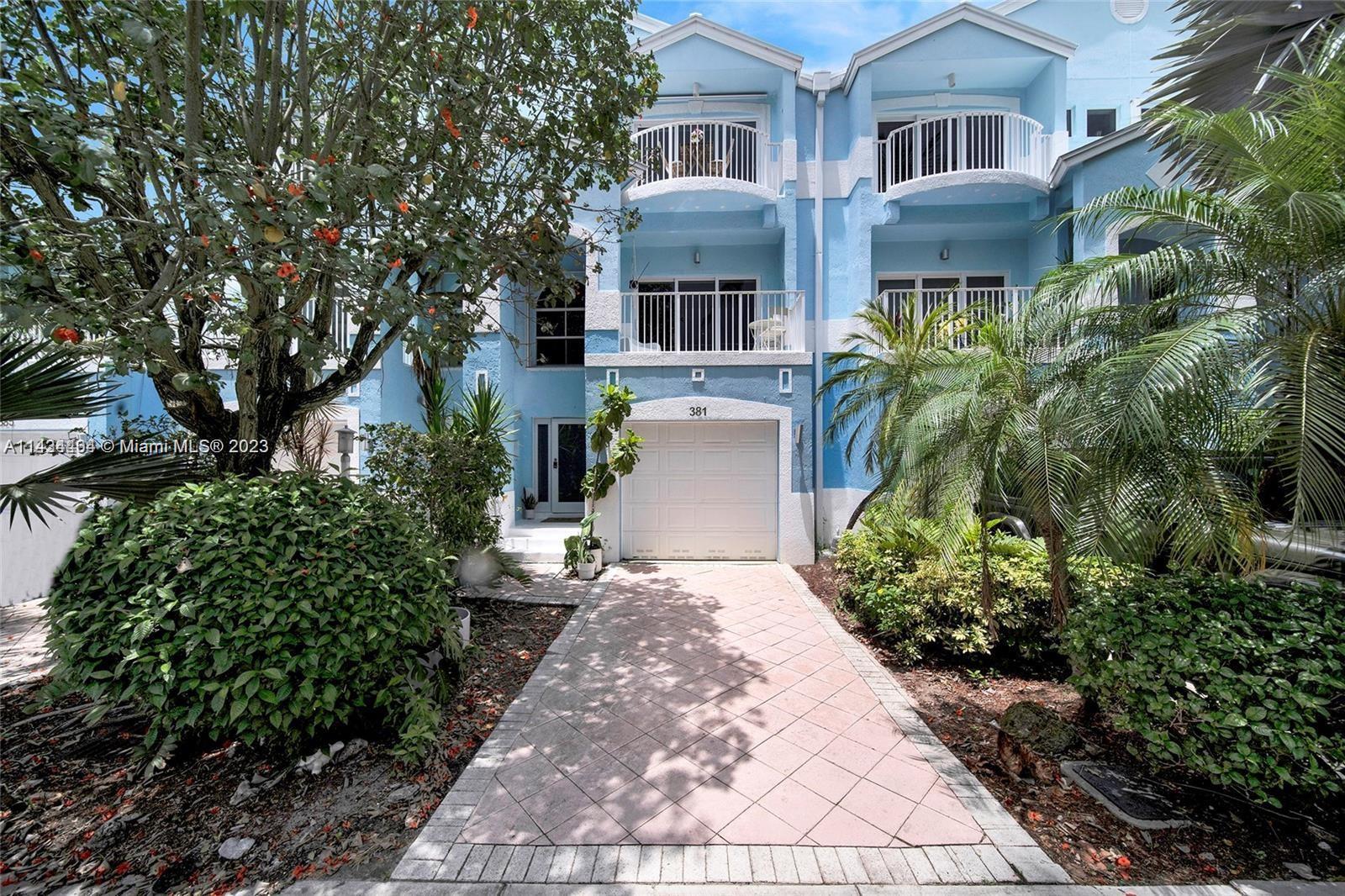 Photo of 381 Franklin St in Hollywood, FL