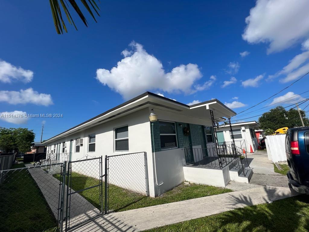 Photo of 2150 NW 24th St in Miami, FL