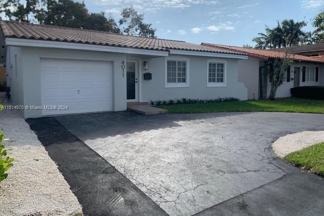 Photo of 4011 Red Rd in Coral Gables, FL