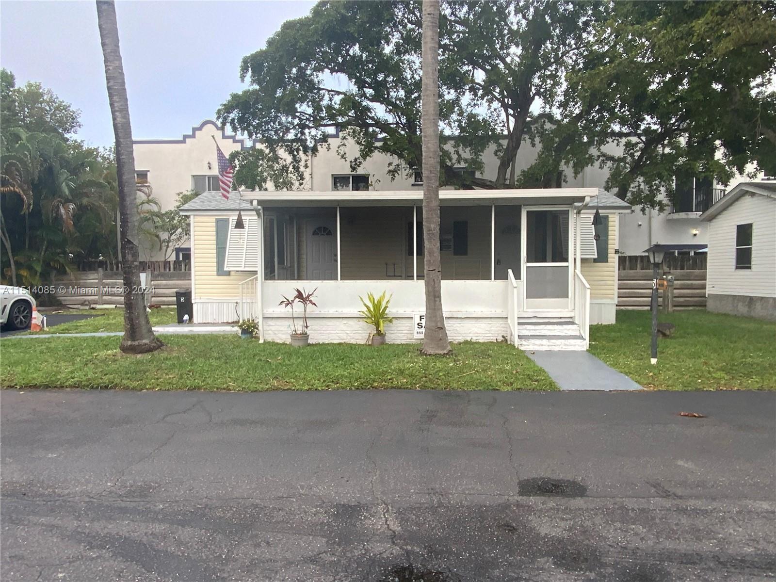 Photo of 3001 SW 18th Terr, Lot 5 in Fort Lauderdale, FL