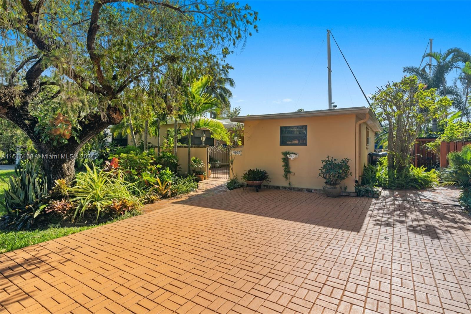 Photo of 1004 Guava Isle in Fort Lauderdale, FL