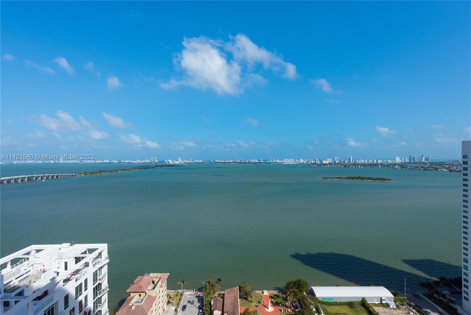 Spacious  3 bedrooms and 3 baths Residence located in Edgewater Miami completed in 2015. Only 5 Unit