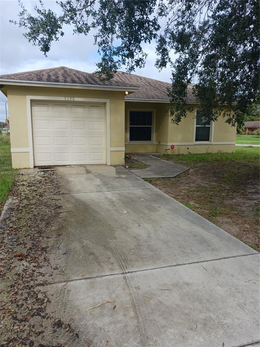 Photo of 1118 Ave F in Fort Pierce, FL