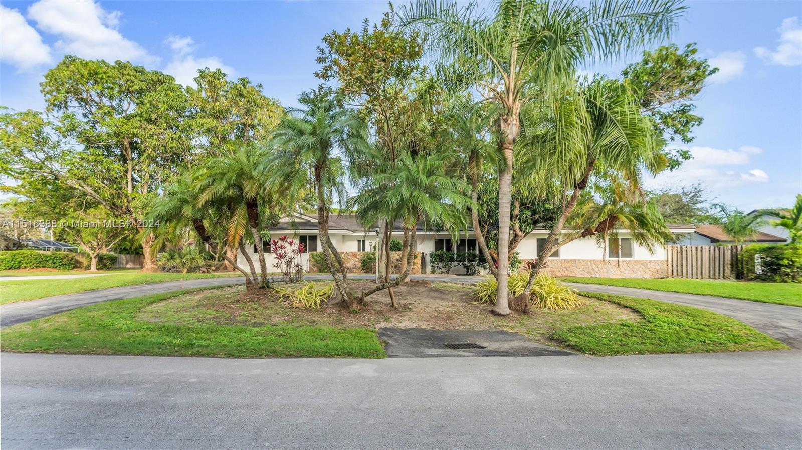 Discover your home in the sought-after neighborhood of Palmetto Bay. This stunning property offers 6