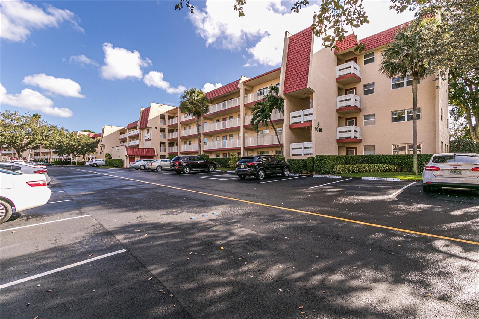 Photo of 1040 Country Club Dr #209 in Margate, FL