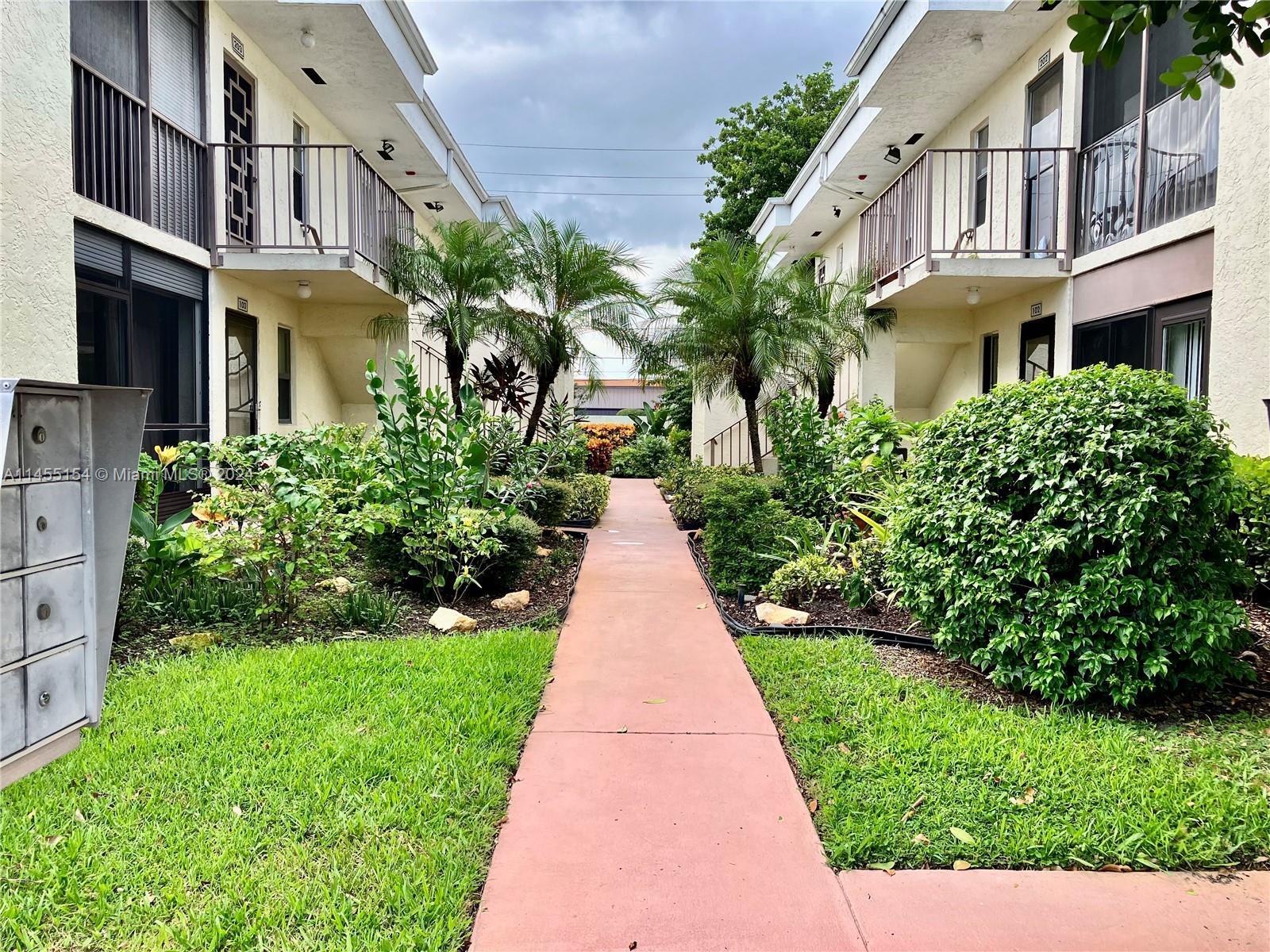 Photo of 14893 Wedgefield Dr #204 in Delray Beach, FL