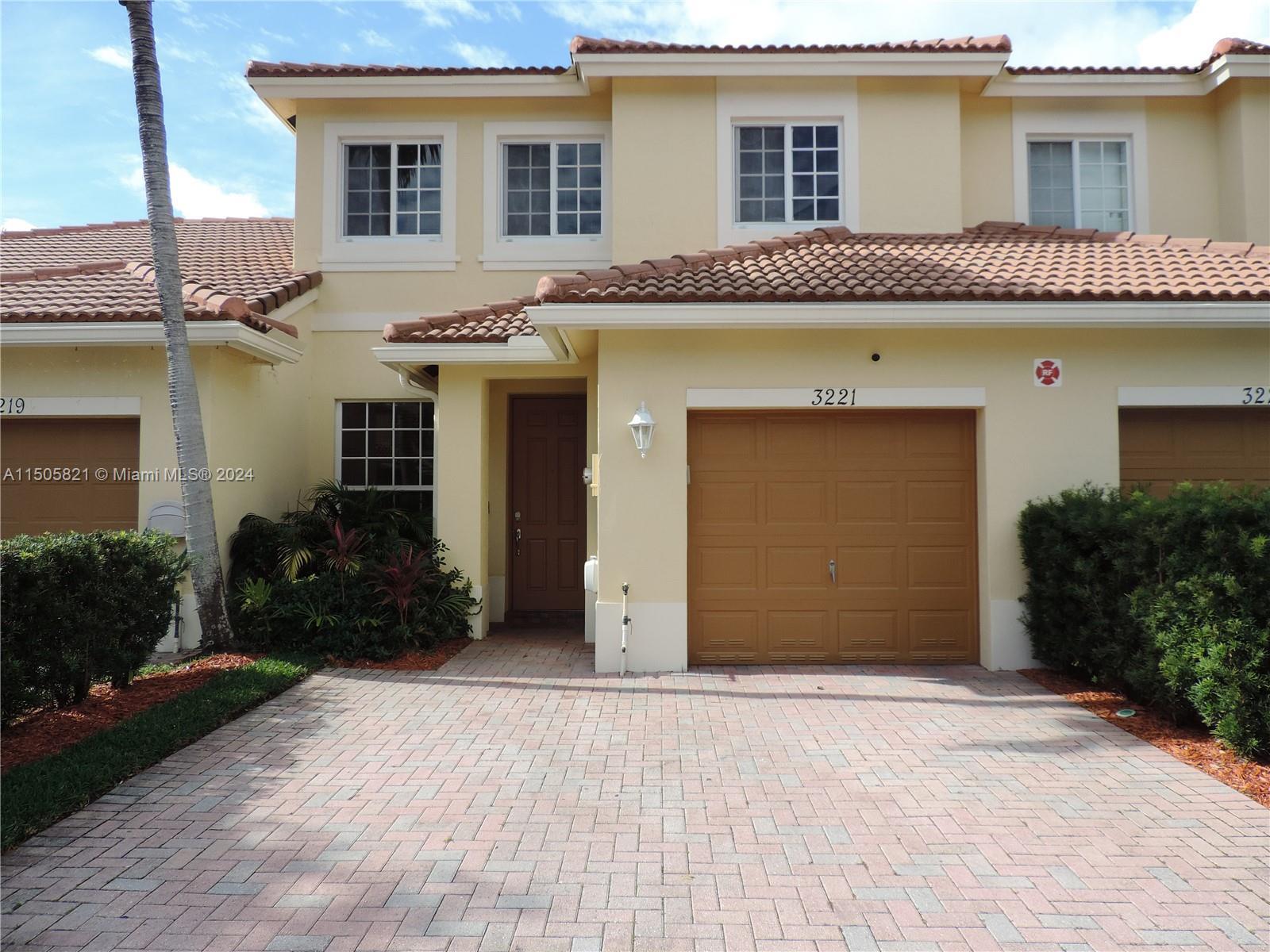 Photo of 3221 NW 32nd Ter in Oakland Park, FL