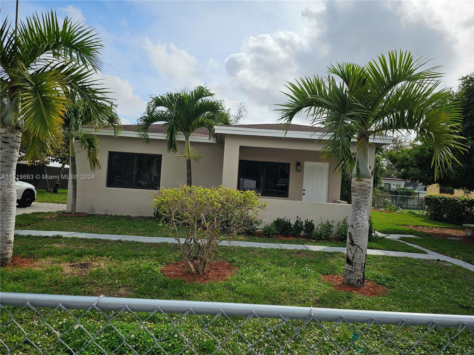 Photo of 2320 NW 95th St in Miami, FL