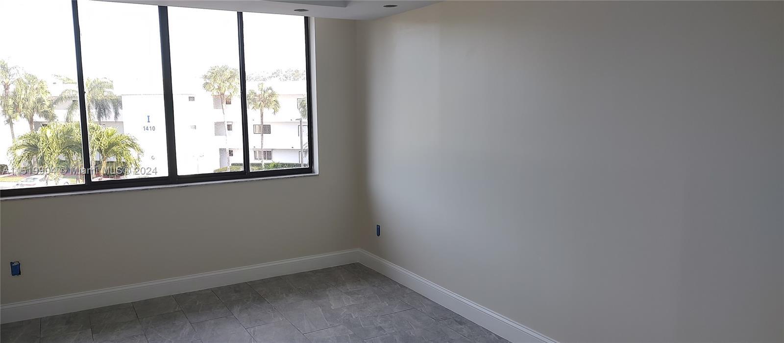 Photo of 1430 Sheridan St #27G in Hollywood, FL