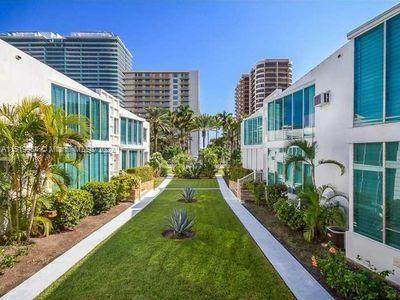 Welcome to Brownstone Apartments located in most prestigious Bal Harbour neighborhood.Tastefully rem