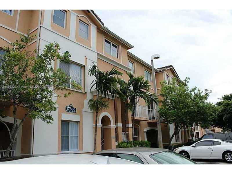 Photo of 17640 NW 73rd Ave #206 in Hialeah, FL