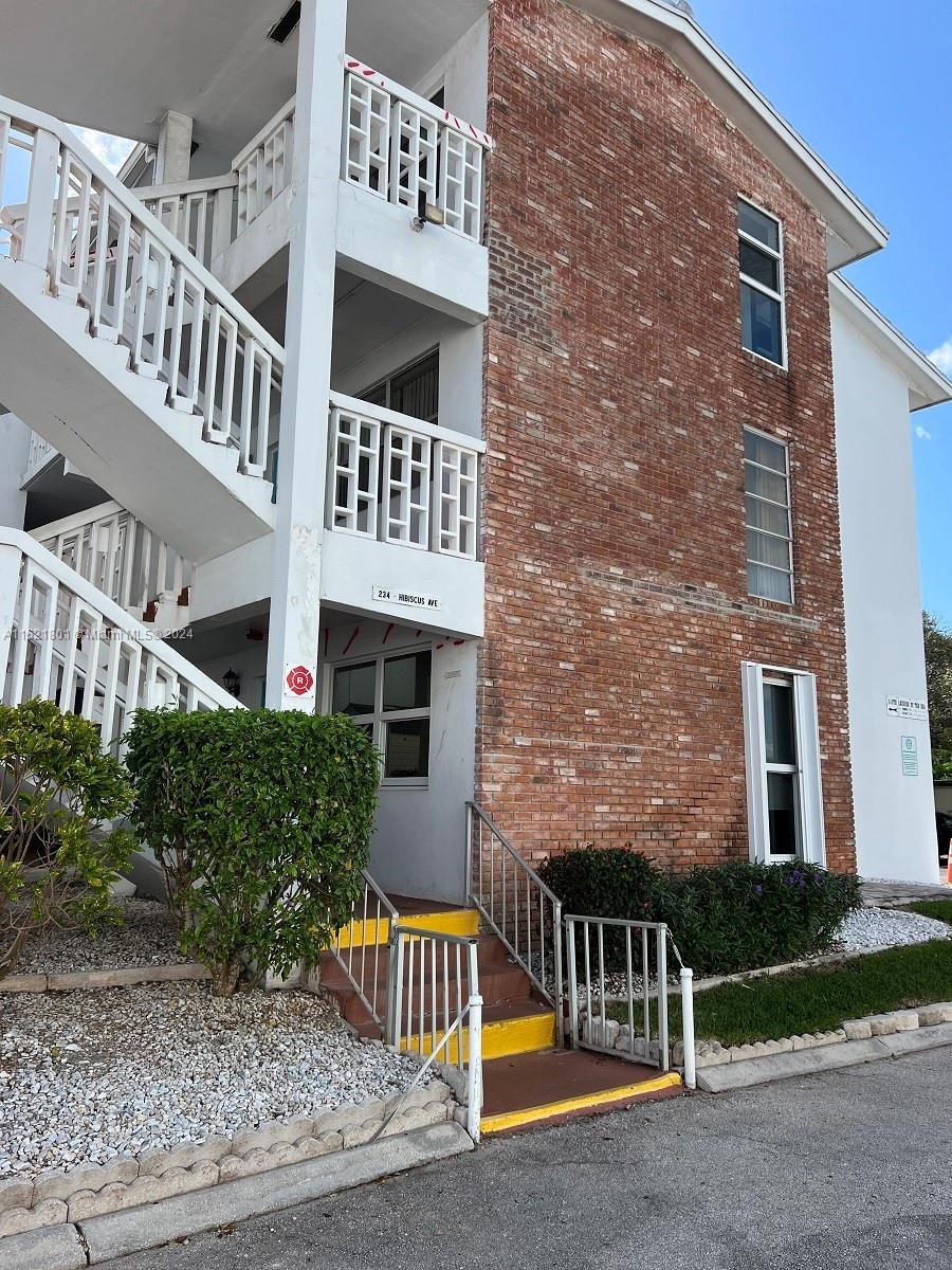 Location, location, location!  South Leisure by the Sea Condo is all age community and walking dista