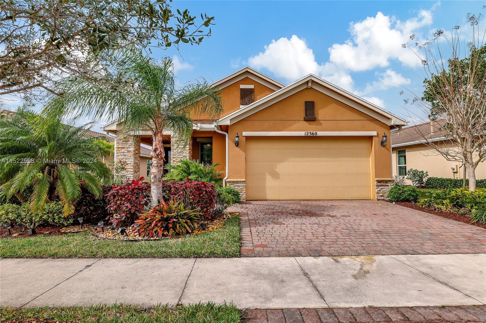 Photo of 12360 SW Weeping Willow Ave in Port St Lucie, FL
