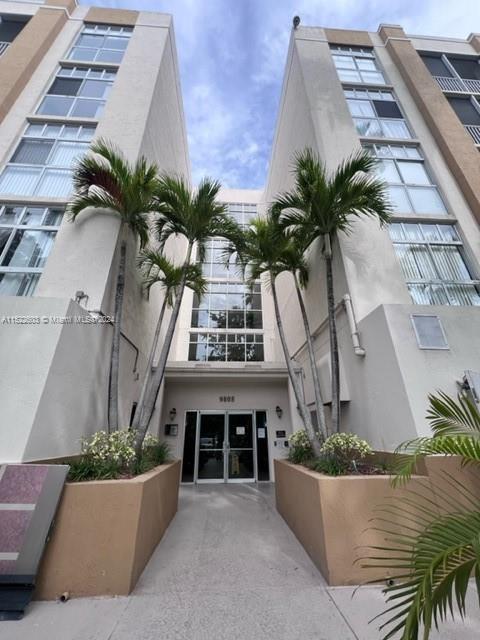 Photo of 9805 NW 52nd St #404 in Doral, FL