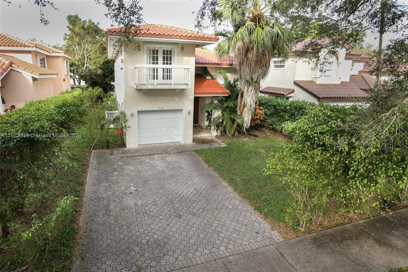 Photo of 3908 Anderson Rd in Coral Gables, FL