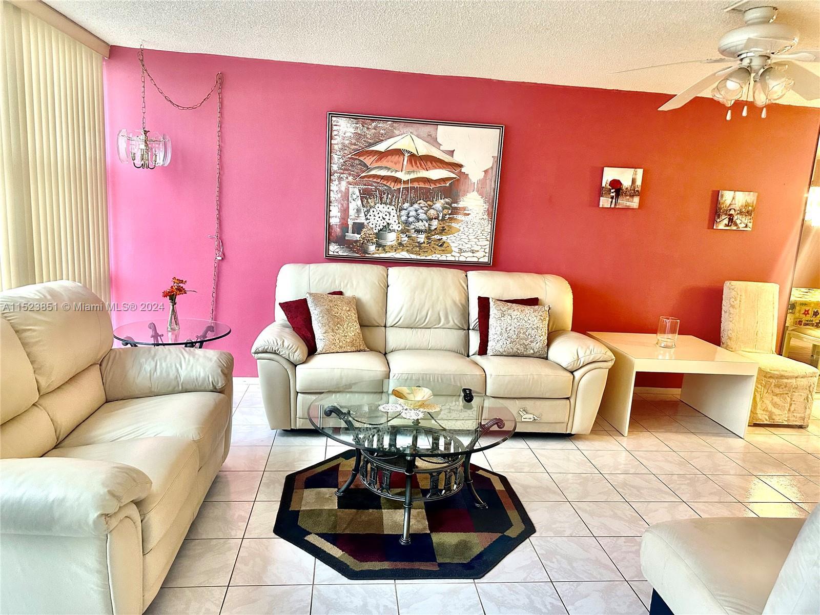 Photo of 800 Parkview Dr #404 in Hallandale Beach, FL
