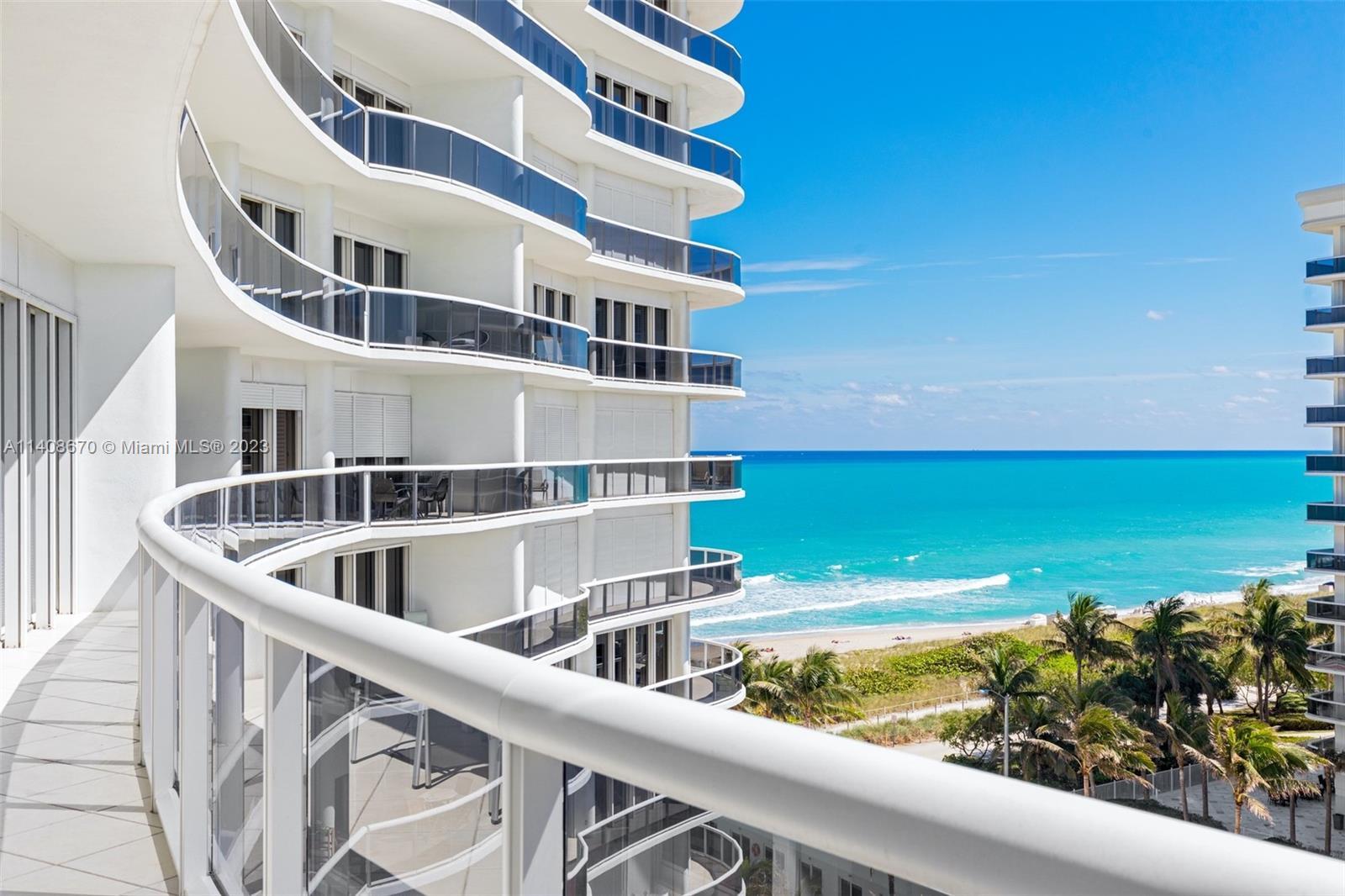 Prestigious Oceanfront Majestic building - Bal Harbour. Take advantage of spectacular panoramic city