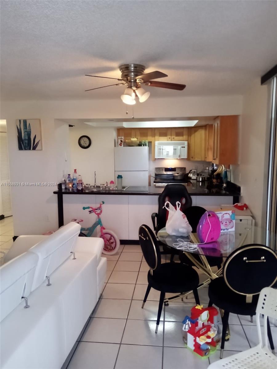 Photo of 16220 NW 2nd Ave #414 in Miami, FL