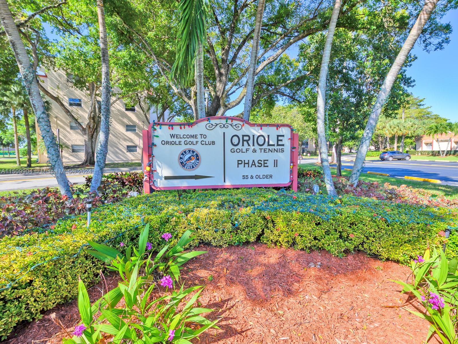Photo of 1015 Country Club Dr #404 in Margate, FL