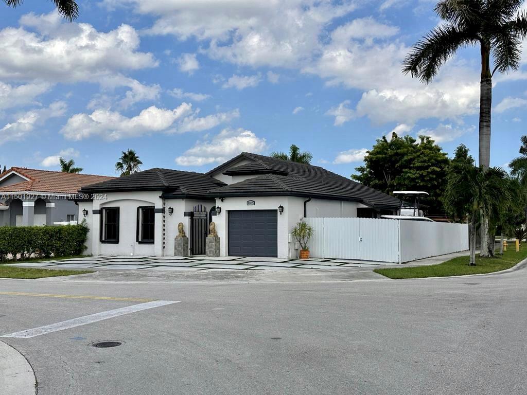 Photo of 1005 NW 129th Pl in Miami, FL