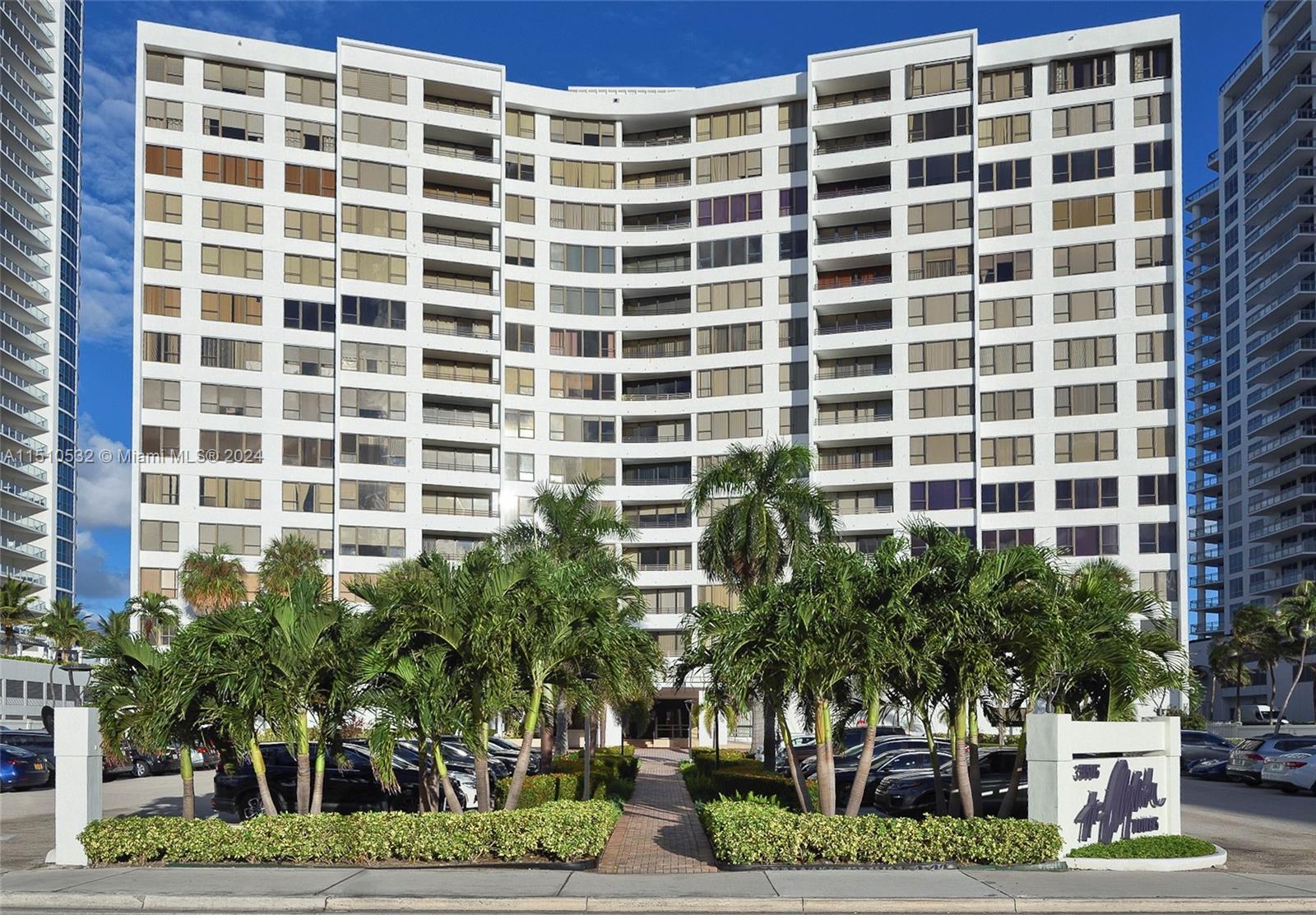Photo of 3505 S Ocean Dr #910 in Hollywood, FL