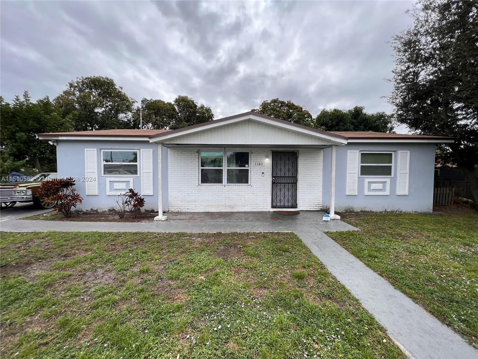 Photo of 3340 NW 211th St in Miami Gardens, FL