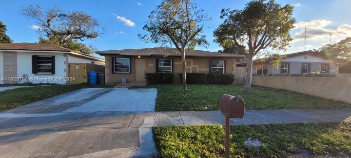 Photo of 5716 SW 39th St in West Park, FL