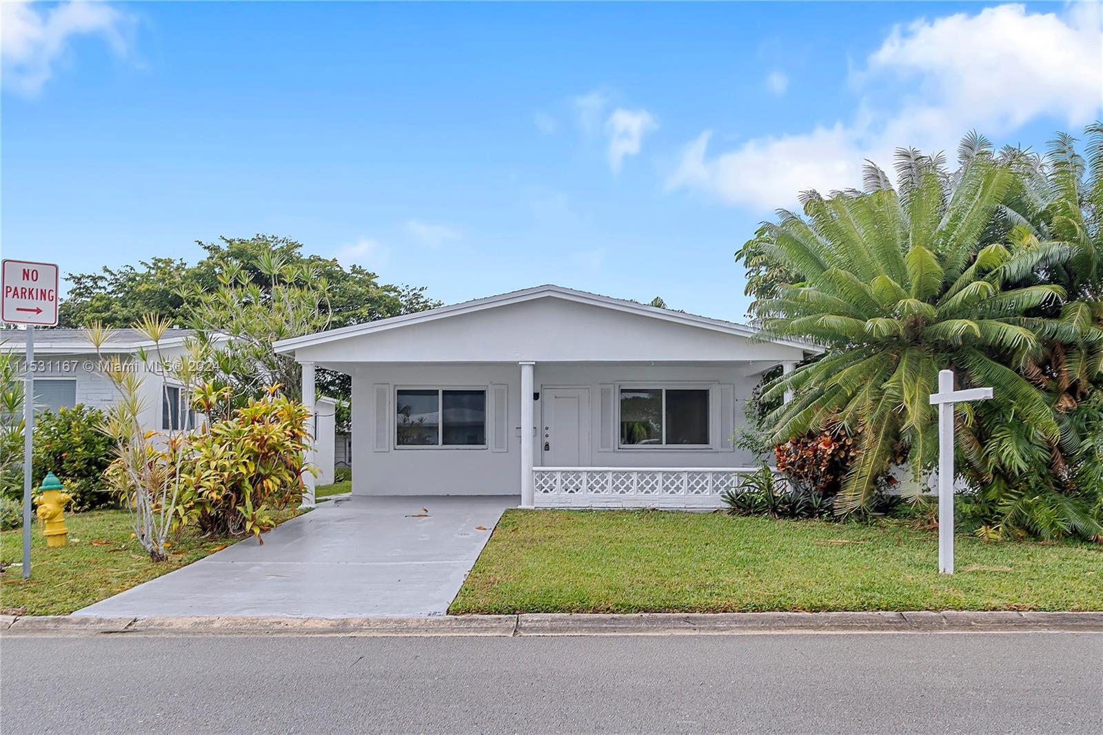 Photo of 6675 NW 15th St in Margate, FL