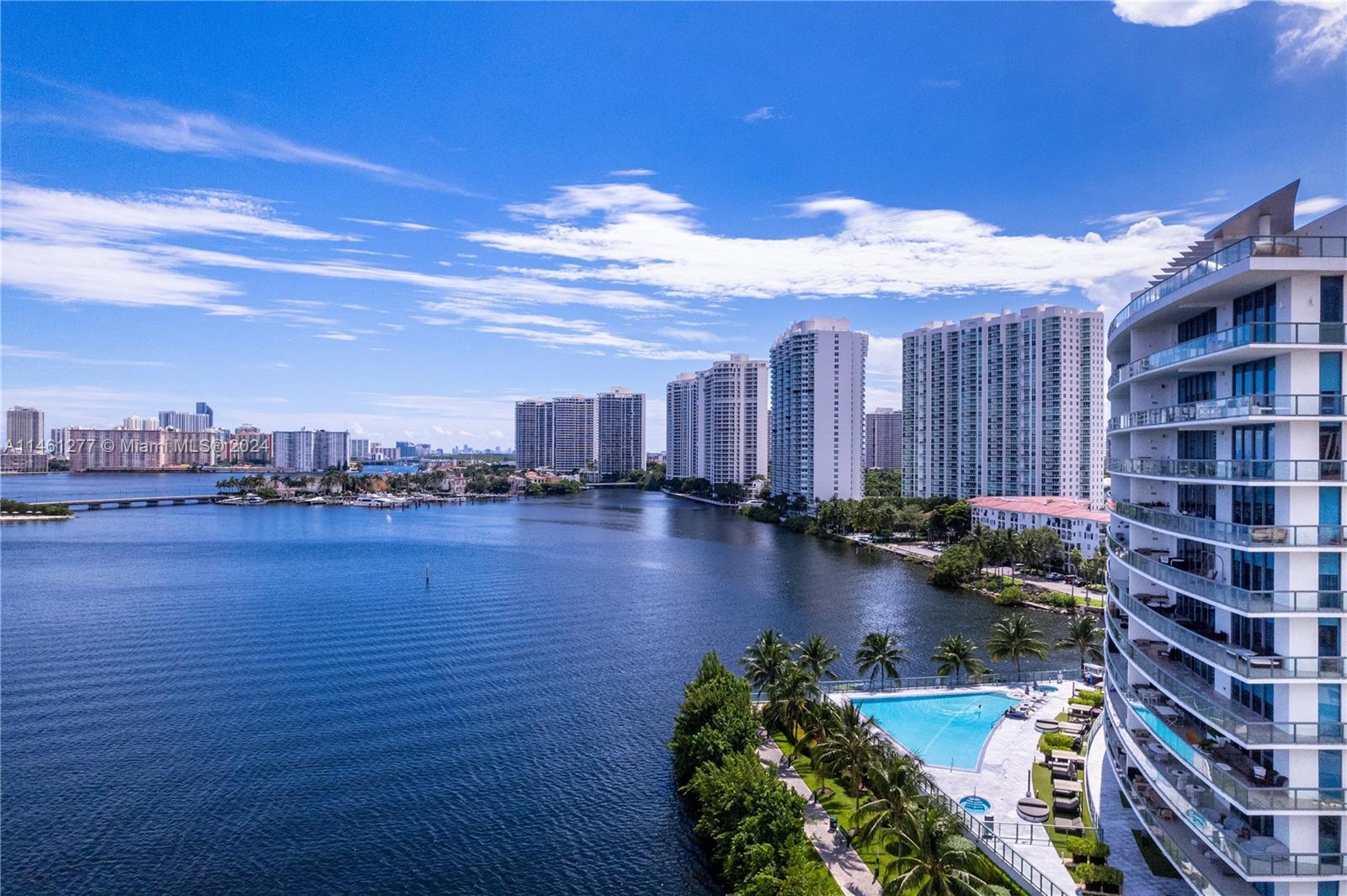 Experience luxury in this 3-bedroom unit at Echo Aventura with a versatile den, plus service quarter