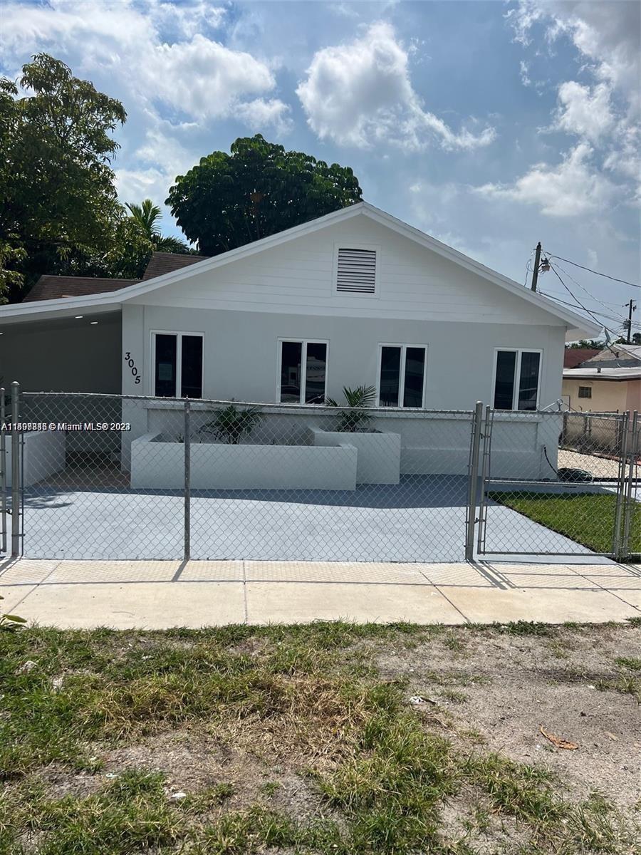Photo of 3005 NW 31st Ave in Miami, FL