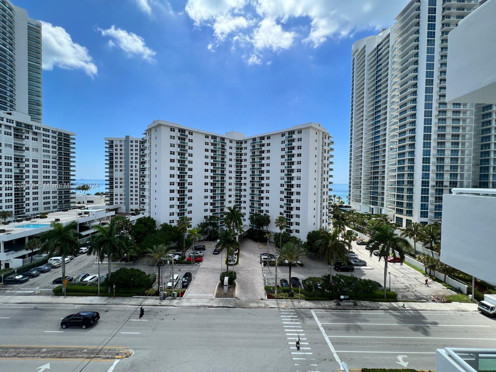 Photo of 3000 S Ocean Dr #814 in Hollywood, FL