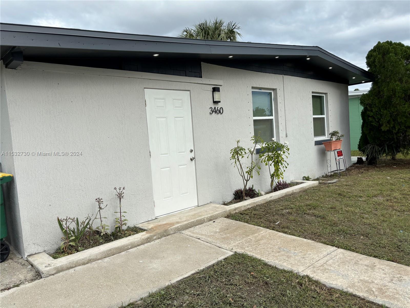 Photo of 3460 Normandy Dr in Port Charlotte, FL