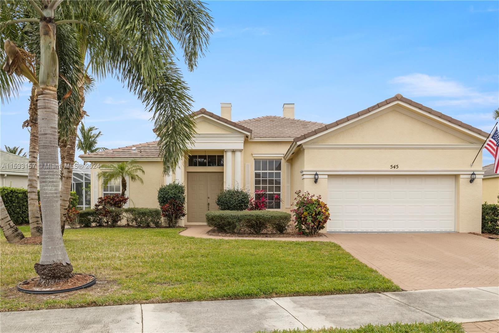 Photo of 545 SW Lake Manatee Wy in Port St Lucie, FL