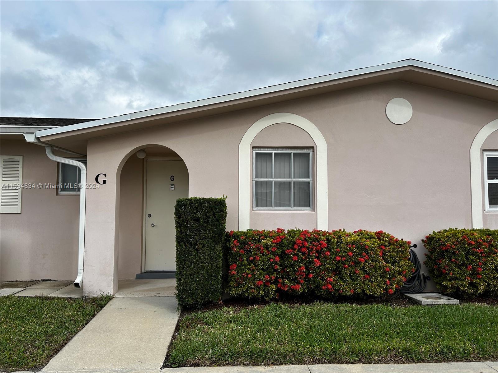 Photo of 2700 Dudley Dr E #G in West Palm Beach, FL