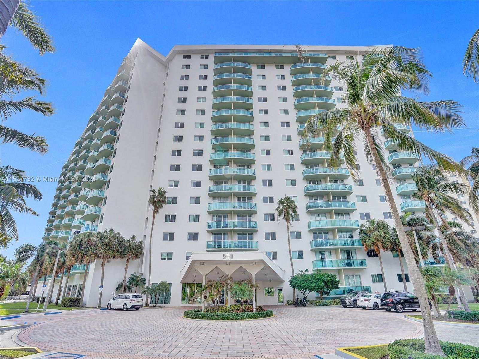 Clean, Spacious, and Bright 2nd Floor 1Bd/1Bth Condo with an updated bathroom, hurricane impact wind