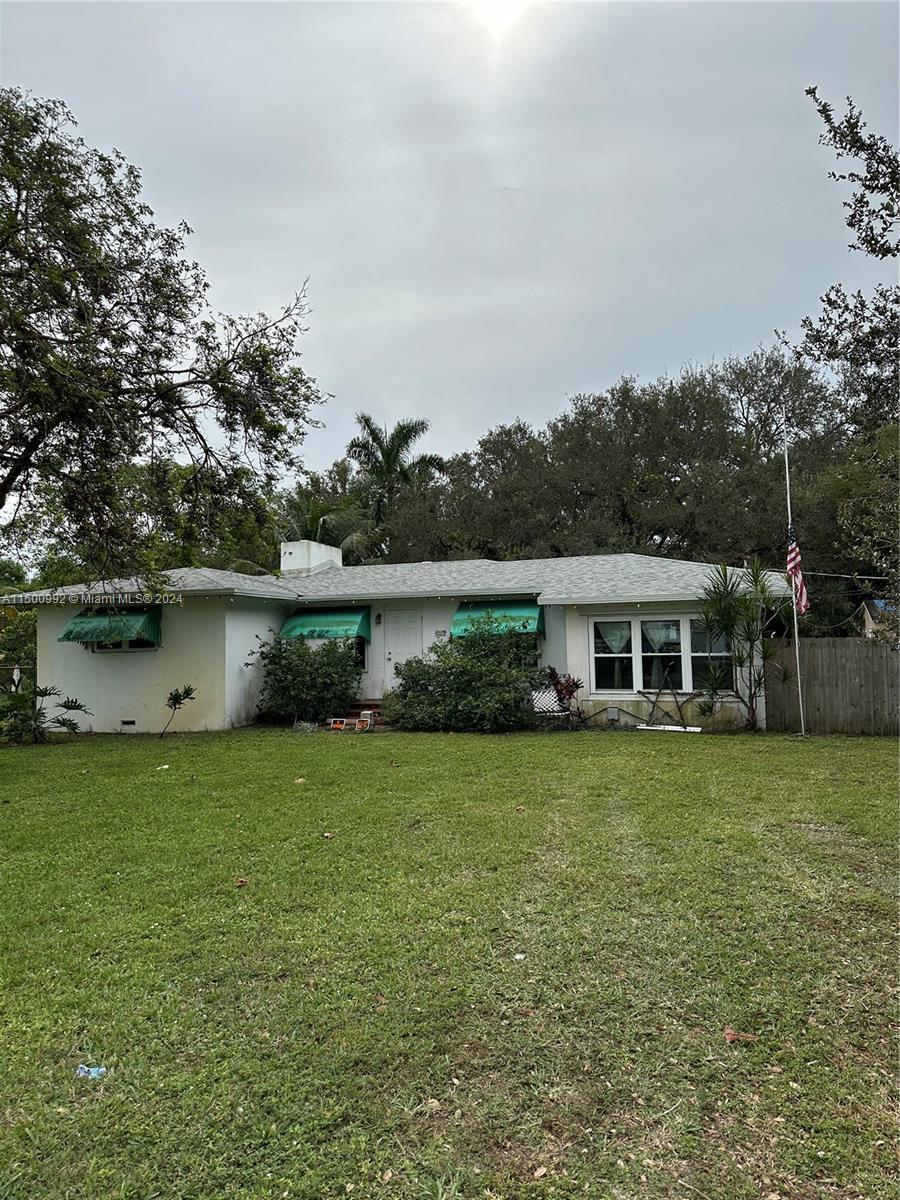 Photo of 1000 NW 153rd St in Miami, FL