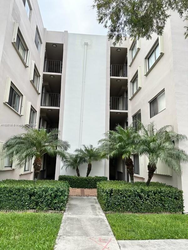 Photo of 8650 SW 133rd Ave Rd #206 in Miami, FL