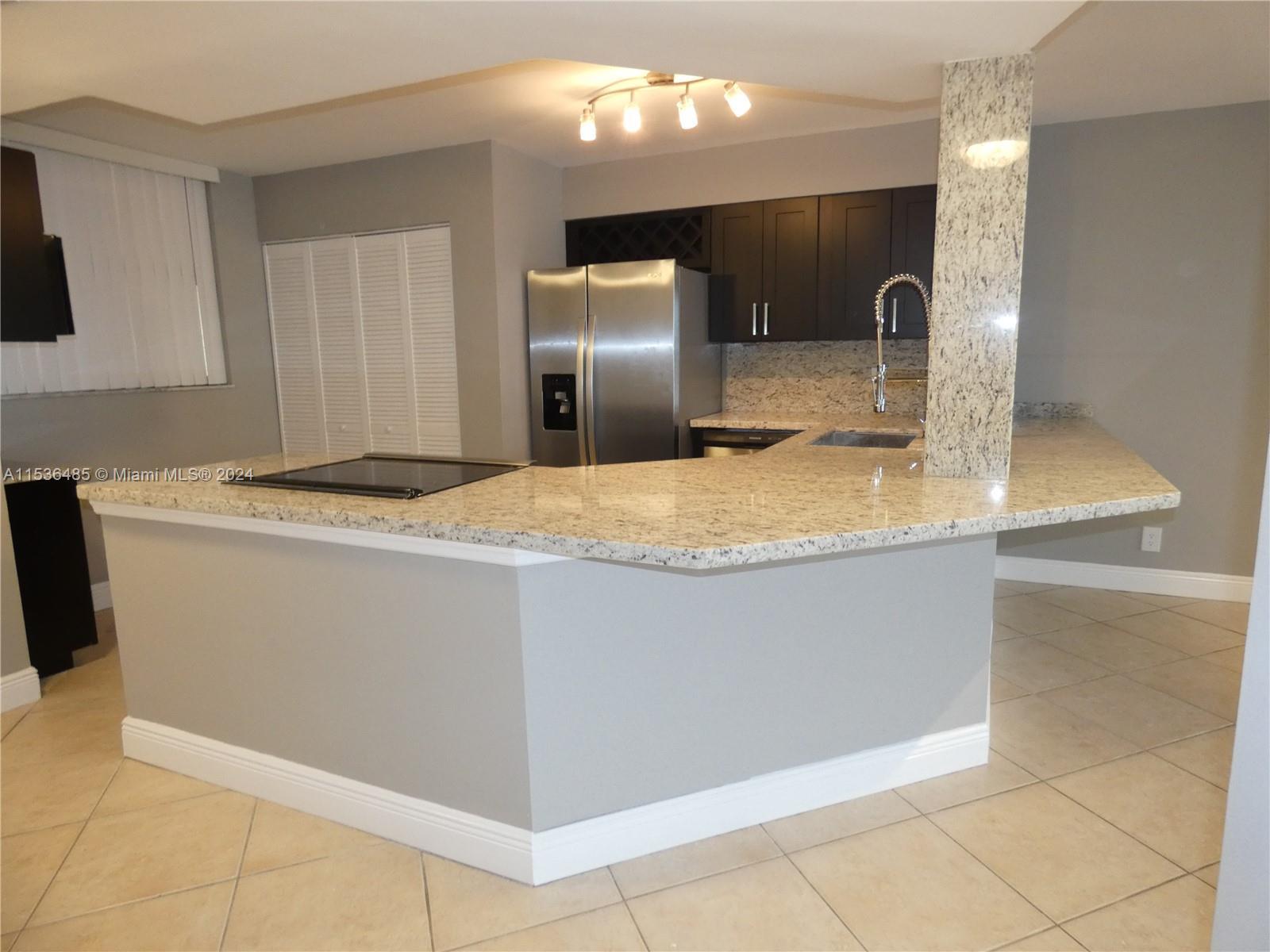 Photo of 118 Lake Emerald Dr #106 in Oakland Park, FL