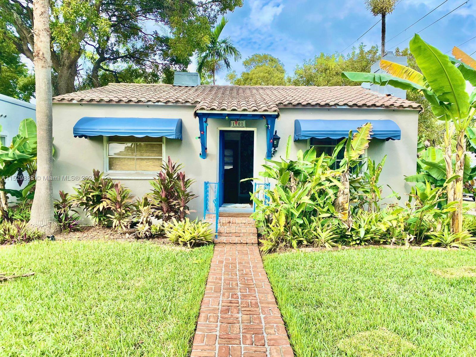 Photo of 1701 Fletcher St in Hollywood, FL