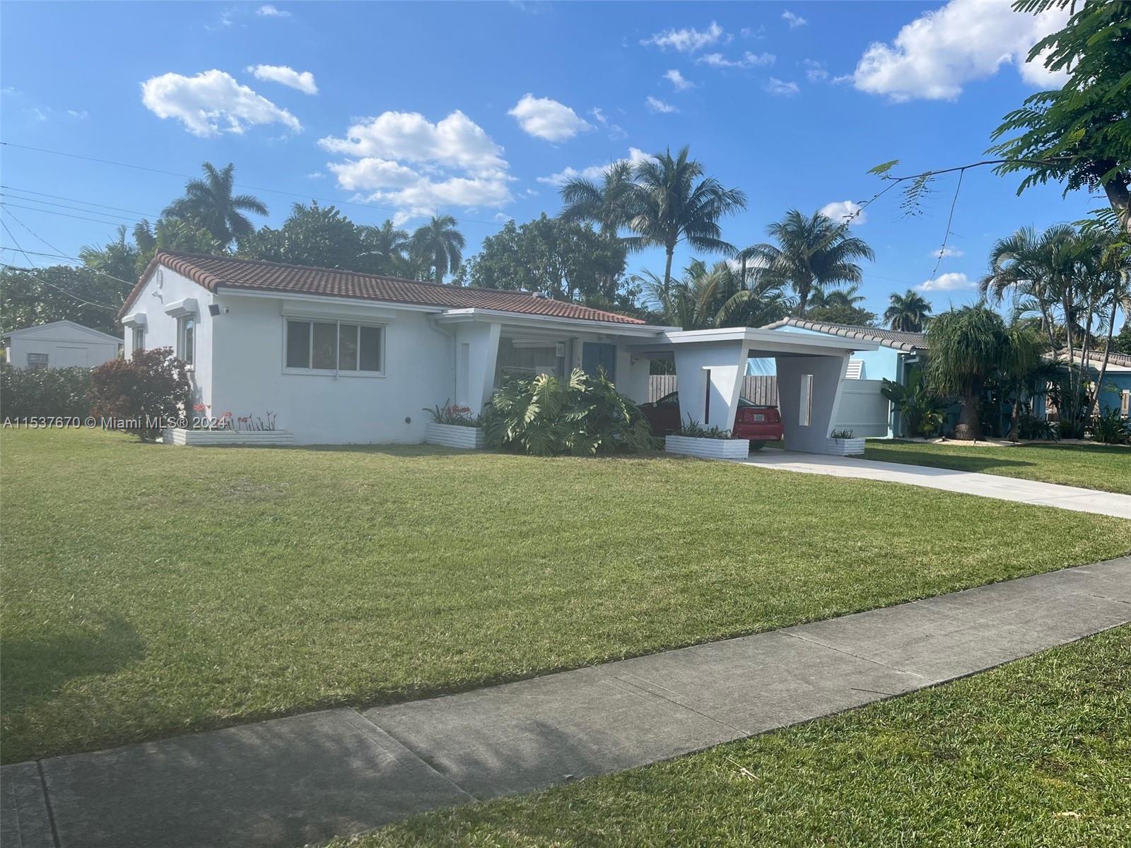 Photo of 606 N 31st Ave in Hollywood, FL