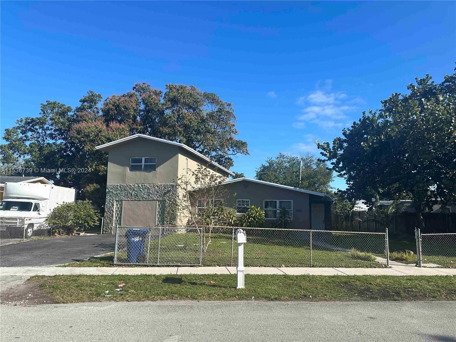 Photo of 3451 NW 1st St in Lauderhill, FL