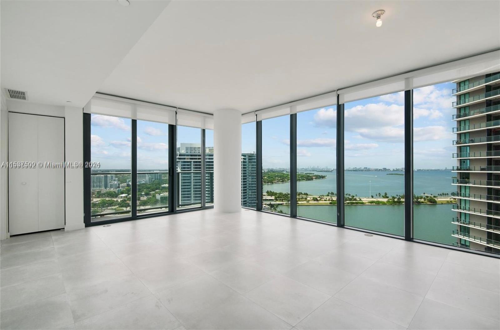 Enjoy this oversized 1 BR + 1 1/2 BA WITH spectacular bay views at the Paraiso Bay in Edgewater.  LA