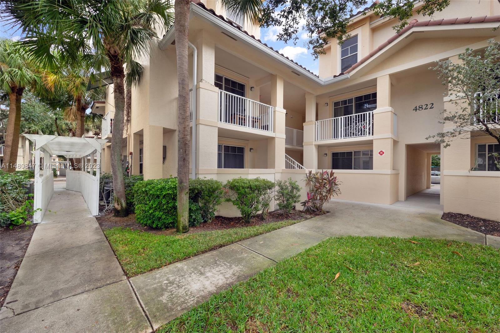 Introducing 4822 Chancellor Drive in Jupiter, Florida! This charming 2 bedroom, 2 bath home is locat