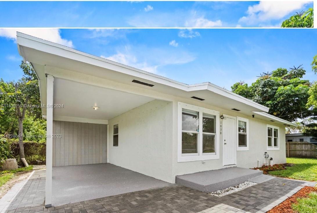 Amazing just remodeled single family home in the heart of West Palm Beach, Brand New cabinets and ca