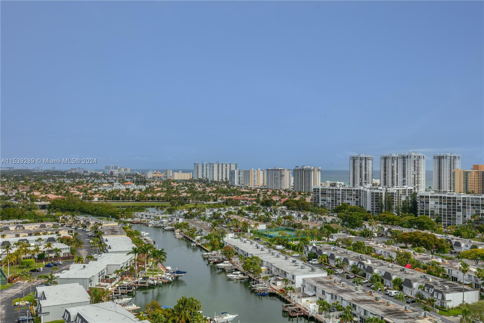 Photo of 2500 Parkview Dr #2009 in Hallandale Beach, FL