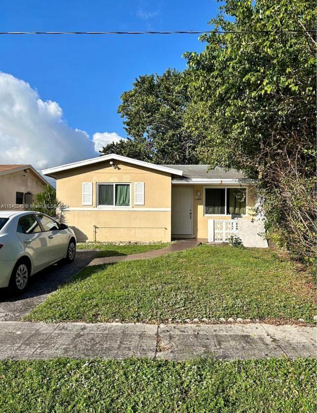 Photo of 1321 NW 58th Ave in Lauderhill, FL